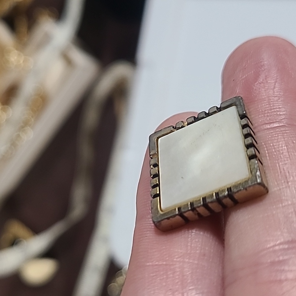 Cuff links - Picture 2 of 2